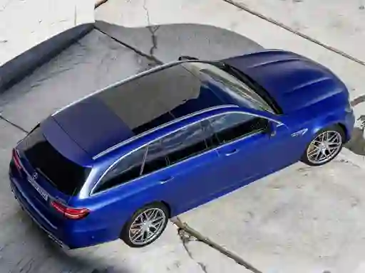 Hra Mercedes Benz E63 Amg Estate Slide