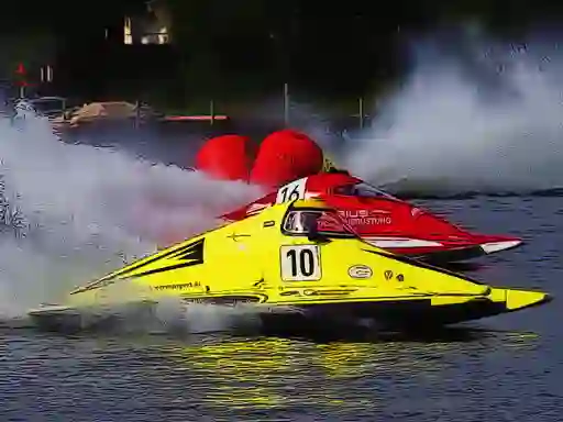 Hra Motor Racing Boat