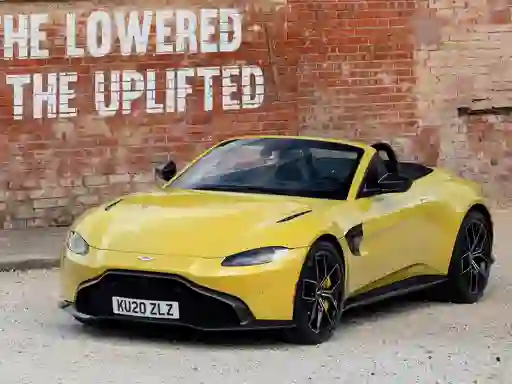 Hra Aston Martin Vantage Roadster