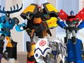 Hra Transformátory. Roboti v přestrojení: Frakce čelí 