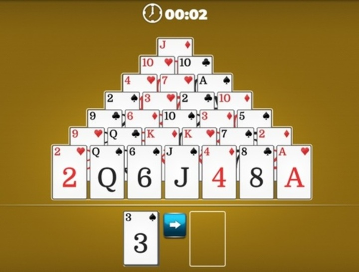 Hra Pyramid solitaire 